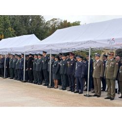 Przedstawiciele różnych instytucji